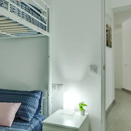 アパート 1b Srv ベシンダーリオ